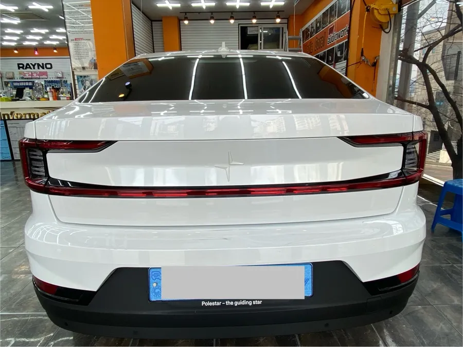 Polestar 2 PPF施工事例｜傷防止と美観維持 施工写真 3-2