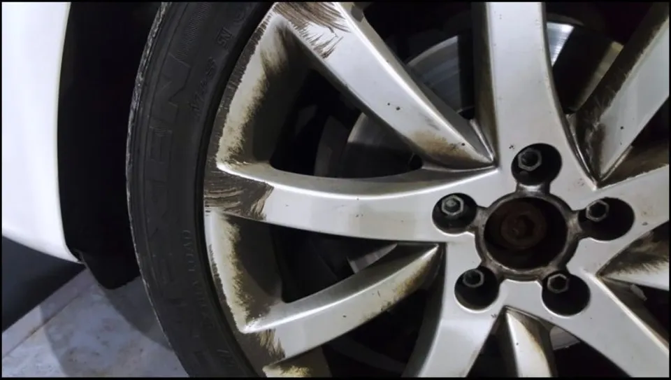 Audi A4 wheel repair - Audi A4 Wheel Repair & Refinishing Review — Hypersilver Results photo 5
