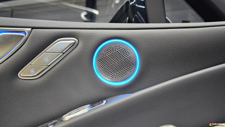 Genesis G80 ambient lighting - Genesis G80 Ambient Lighting Review: Enhanced Interior photo 3