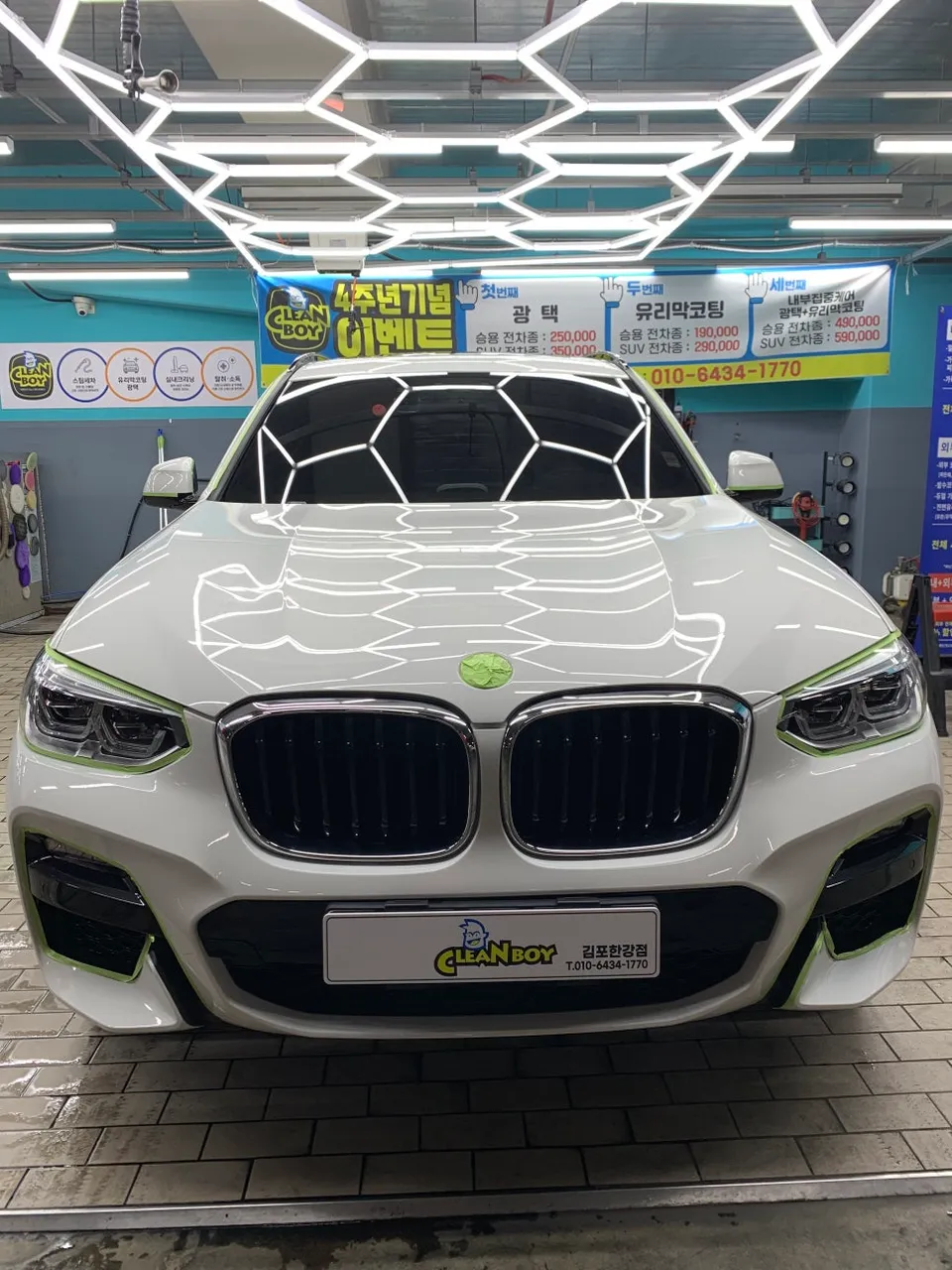 BMW X3のガラスコーティング事例|費用目安と仕上がり 施工写真 3-2