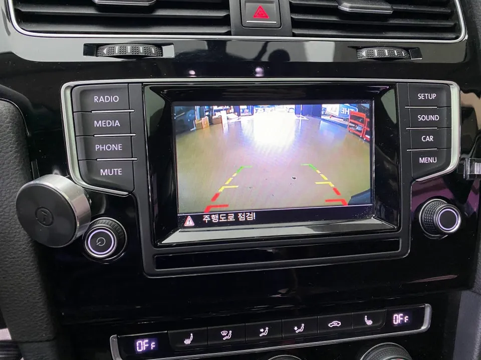 Volkswagen Golf 7th Gen oem options - Volkswagen Golf 7th Gen OEM Options Review — Enhanced Visibility photo 3