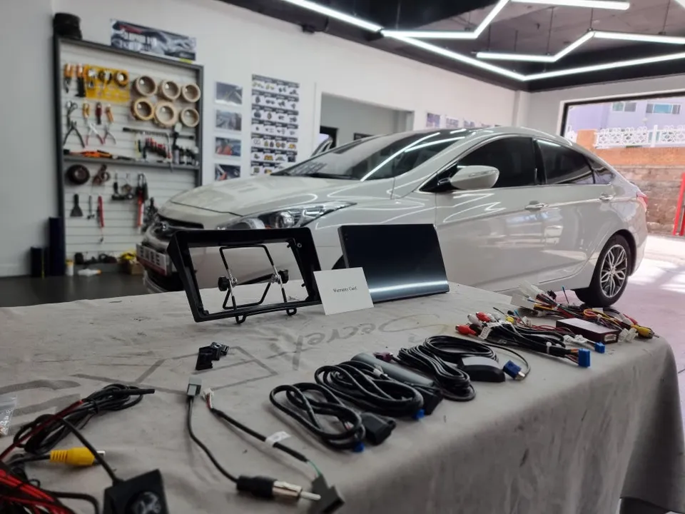 Hyundai i40のAndroid Auto・CarPlay取付事例 施工写真 2