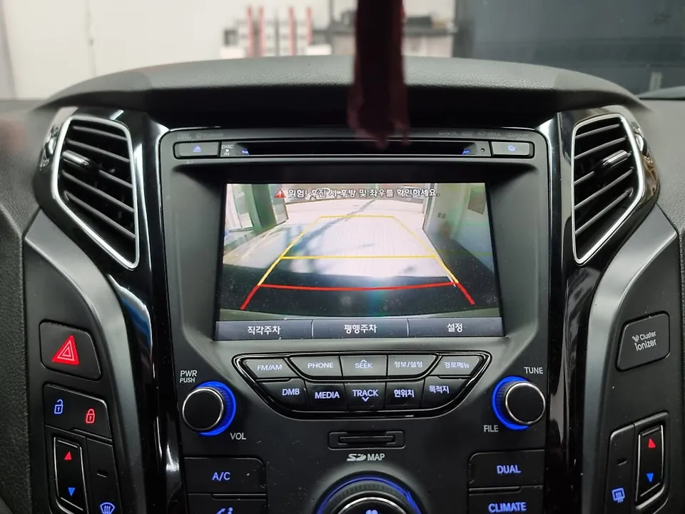 Hyundai i40のAndroid Auto・CarPlay取付事例 施工写真 4