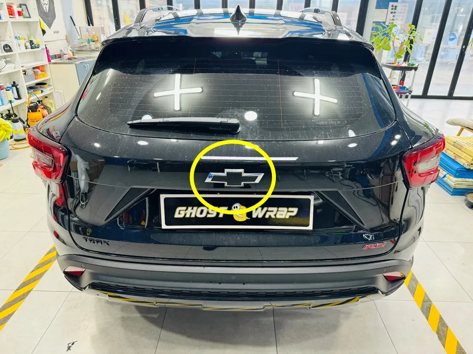 Chevrolet Traxのカーラッピング事例 施工写真 2-2