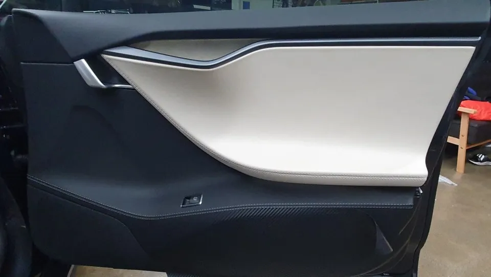 Tesla Model S other - Tesla Model S Ambient Lighting Service Review photo 4