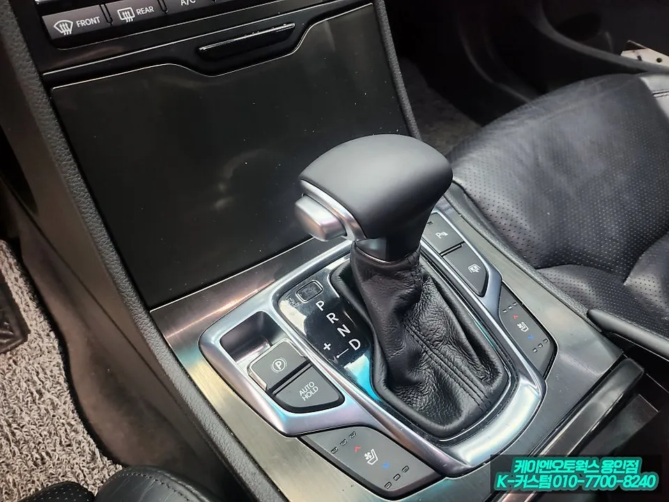 Hyundai Grandeur HG ambient lighting - Hyundai Grandeur HG Ambient Lighting Review — Enhanced Interior photo 4