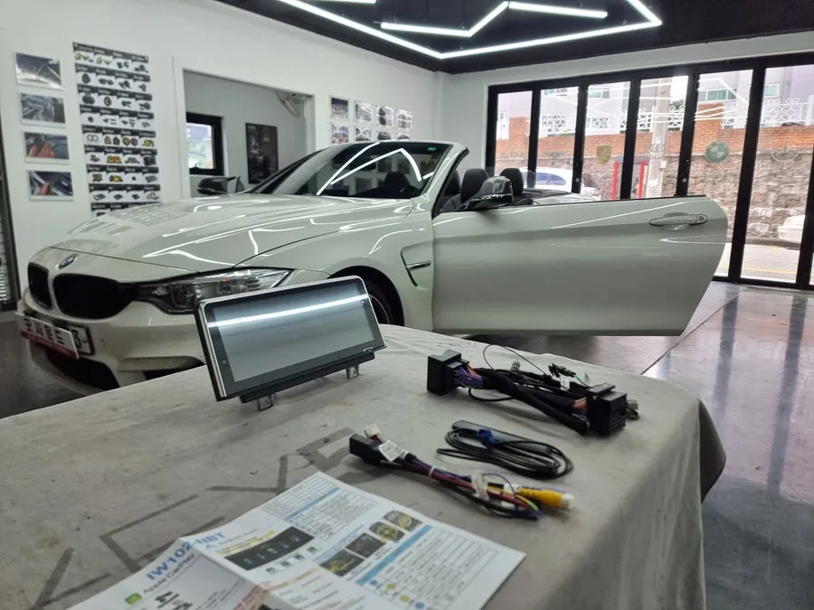BMW 4 SeriesのAndroid Auto・CarPlay取付事例 施工写真 3-1