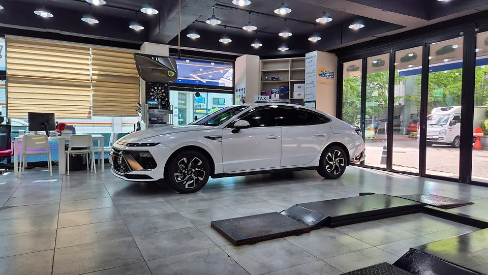 Hyundai Sonata DN8 oem options installation result
