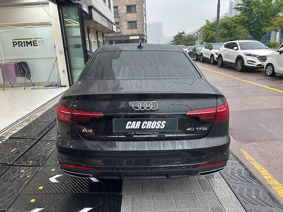 Audi A4 PPF施工事例｜費用目安・仕上がり 施工写真 1-2
