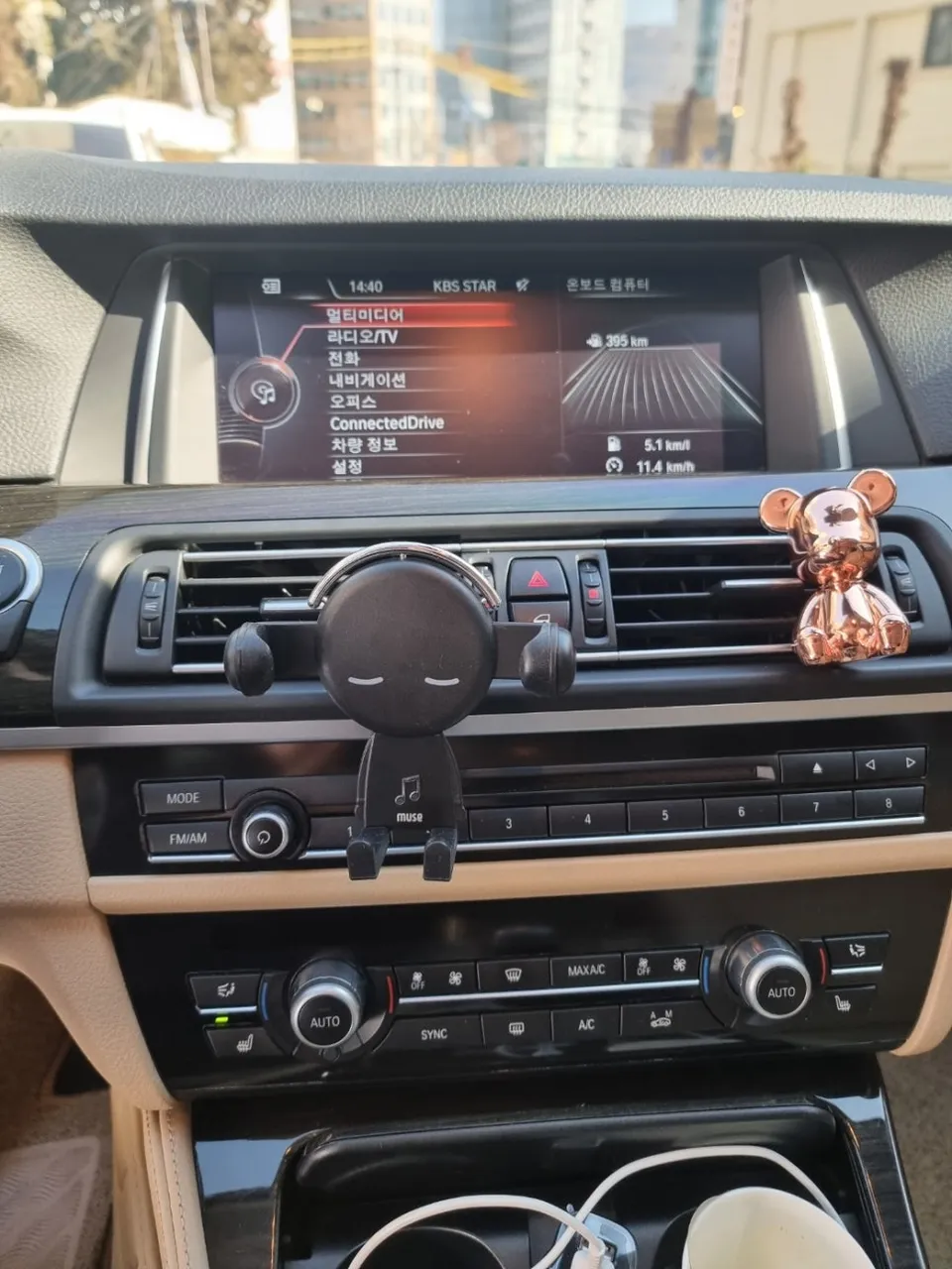 BMW 5 Series F10のAndroid Auto・CarPlay取付事例 施工写真 5
