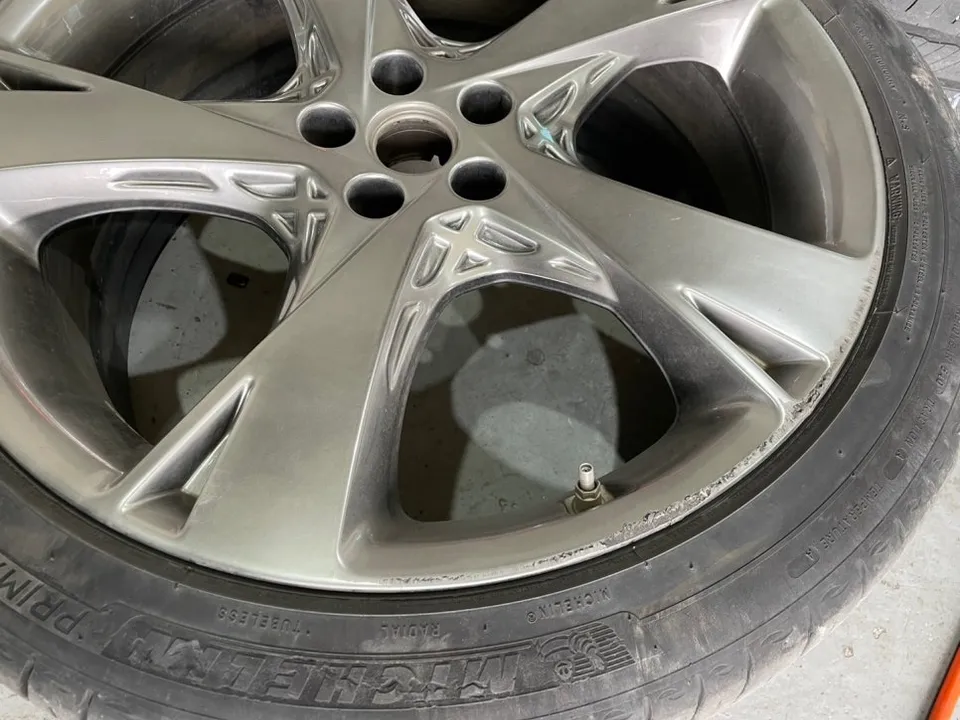Genesis GV80 wheel repair - Genesis GV80 Wheel Repair Review — Flawless 22-inch Powder Coat photo 3
