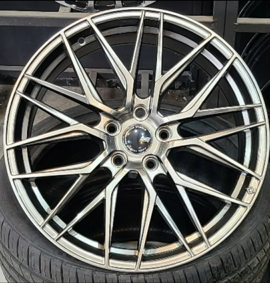 Genesis G80 tires review