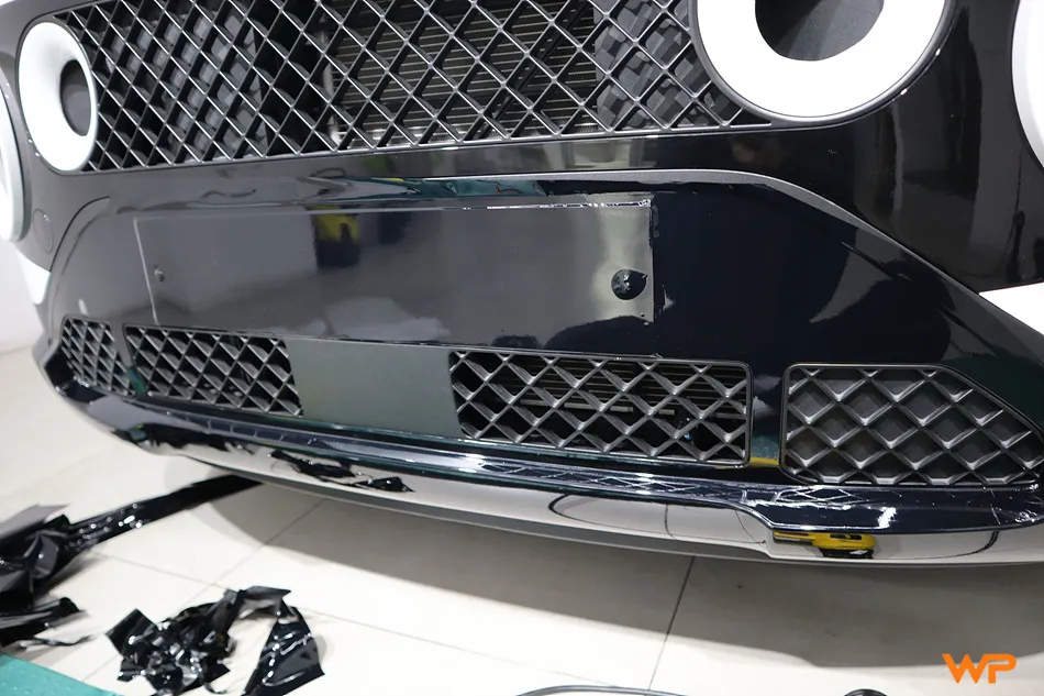 Hyundai Casperのカーラッピング事例｜クロームパーツをブラック化 施工写真 1-3