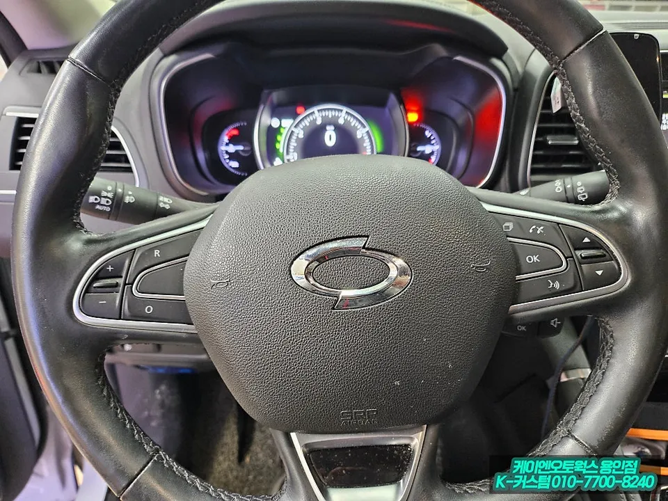 Renault QM6 steering wheel - Renault QM6 Steering Wheel Customization Review photo 3