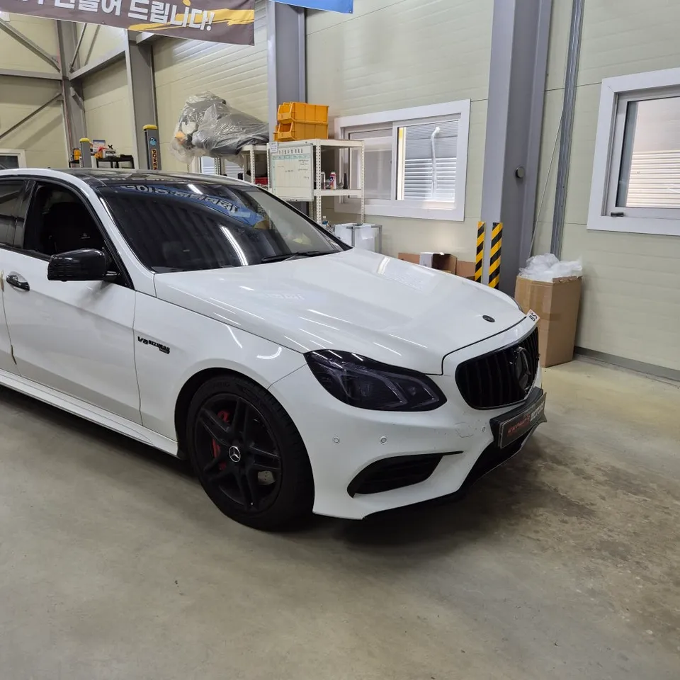 Mercedes-Benz E-Class car audio installation result