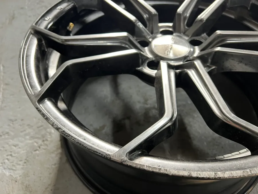 Kia Stinger wheel repair - Kia Stinger Wheel Repair & Painting Review: Cost & Results photo 3