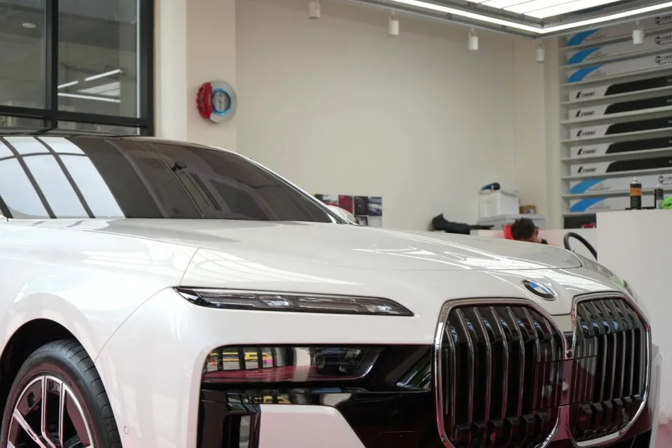 BMW 7 Series Wrap PPF Combo Review: Stunning Dual-Tone Transforma photo 2