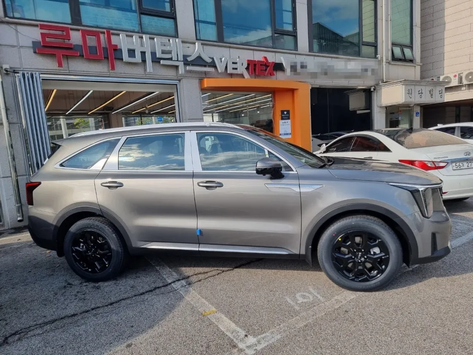 Kia Sorentoのカーフィルム施工事例｜費用目安・仕上がり 施工写真 2-2