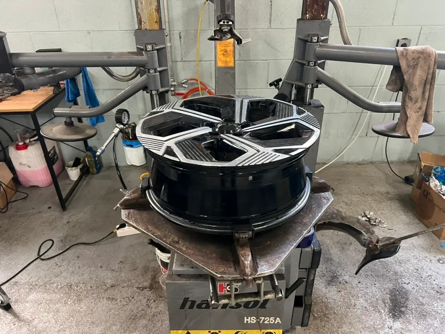 Lexus LX wheel repair - Lexus LX Wheel Repair Review - Restored to Perfection photo 3