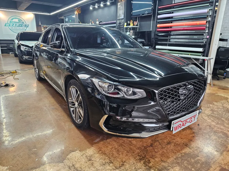 Hyundai Grandeur IGのカーラッピング事例｜クローム除去と仕上がり 施工写真 4-1