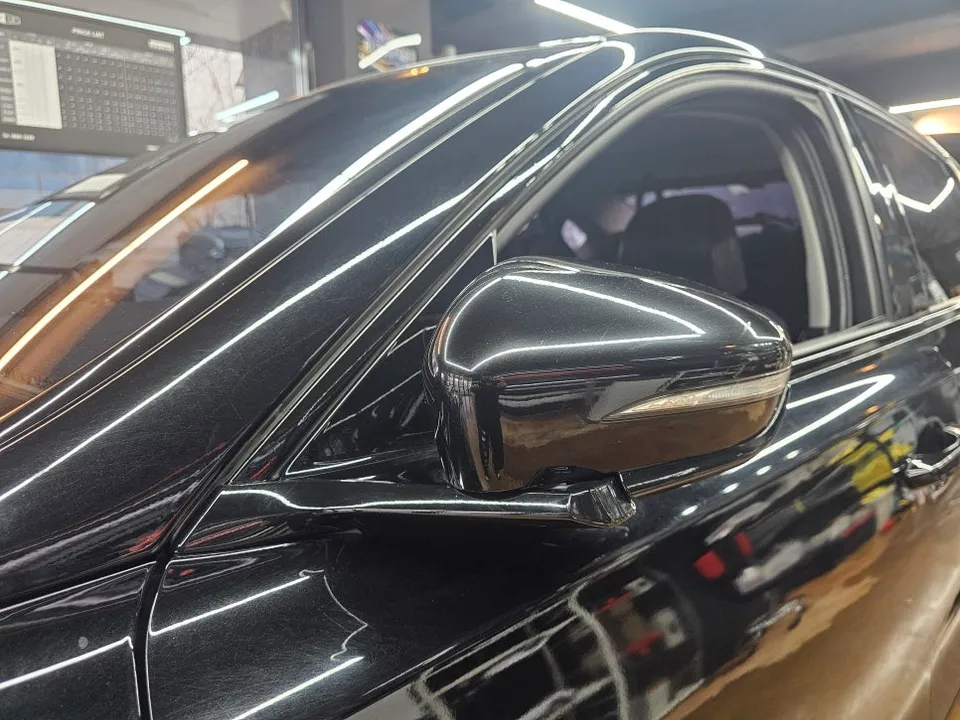 Hyundai Grandeur IGのカーラッピング事例｜クローム除去と仕上がり 施工写真 4-2