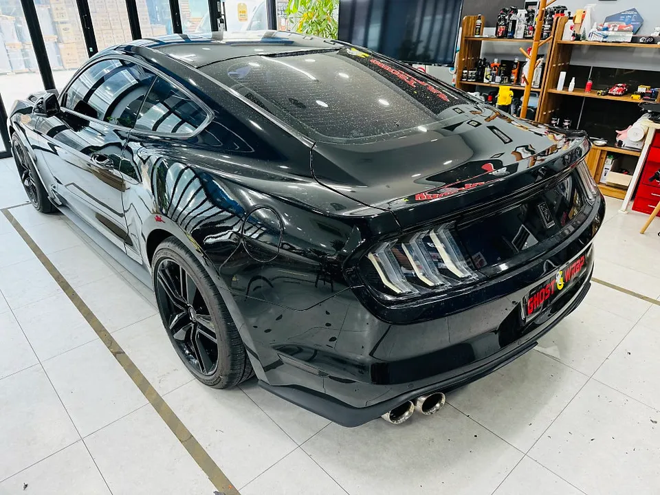 Ford Mustangのカーラッピング事例｜費用目安・仕上がり 施工写真 2-3