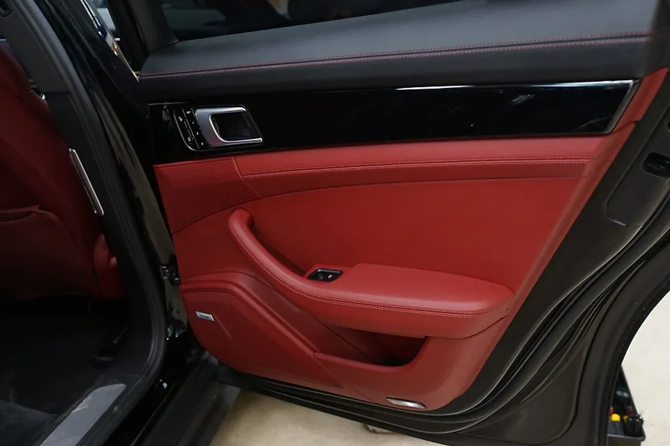Porsche Panamera 971 oem options - Porsche Panamera Soft Close Doors Review - Added OEM Option photo 5