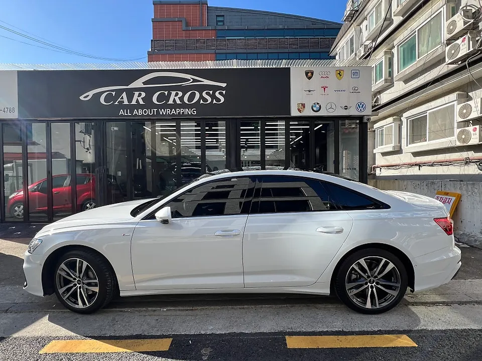 Audi A6のカーラッピング事例｜クローム除去とルーフブラックPPF 施工写真 1-3
