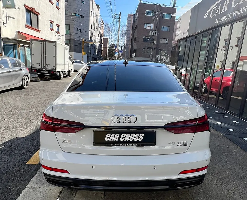 Audi A6のカーラッピング事例｜クローム除去とルーフブラックPPF 施工写真 3-3