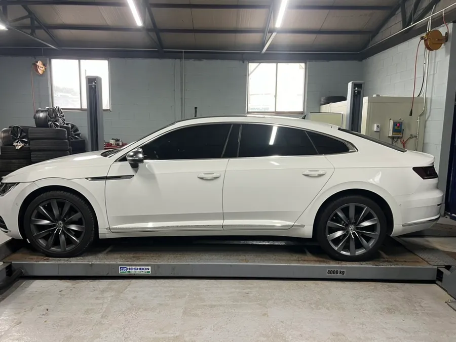 Volkswagen Arteonのホイールリペア・塗装事例 施工写真 1-1