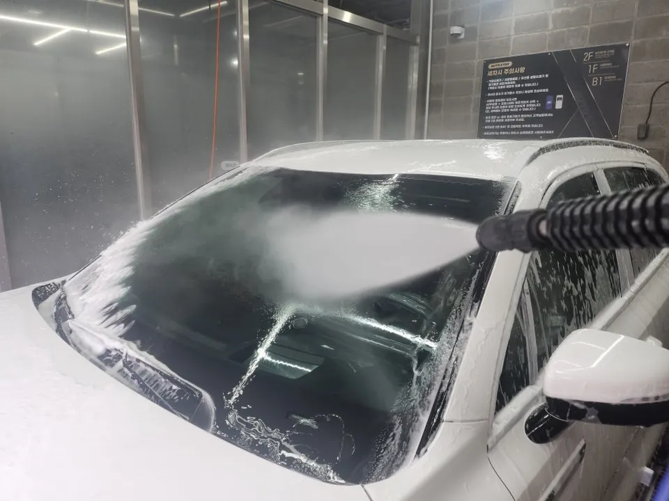 Kia Sorento PPF施工事例｜費用目安と仕上がり 施工写真 1-2
