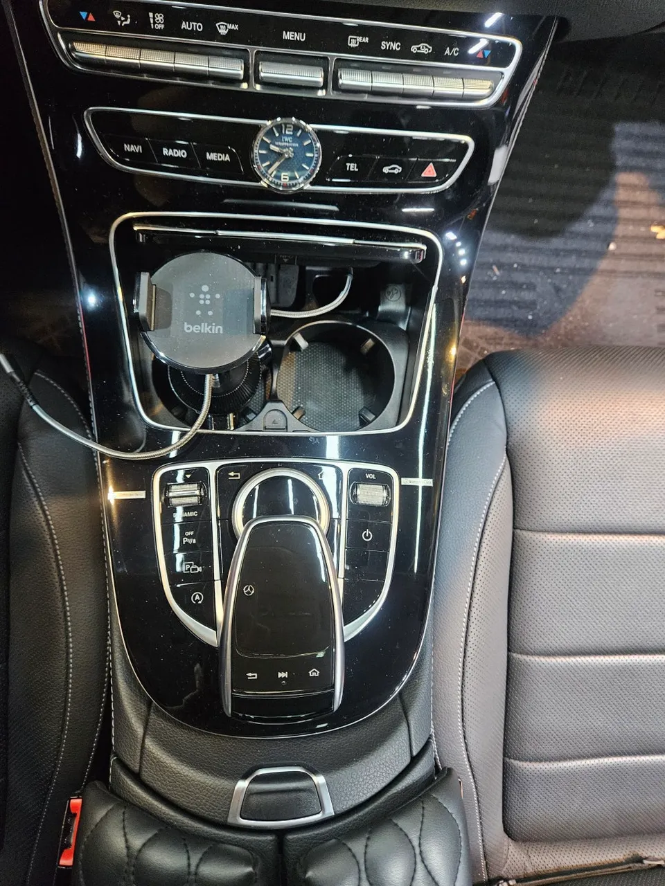 Mercedes-Benz E350のガラスコーティング事例 施工写真 3-2