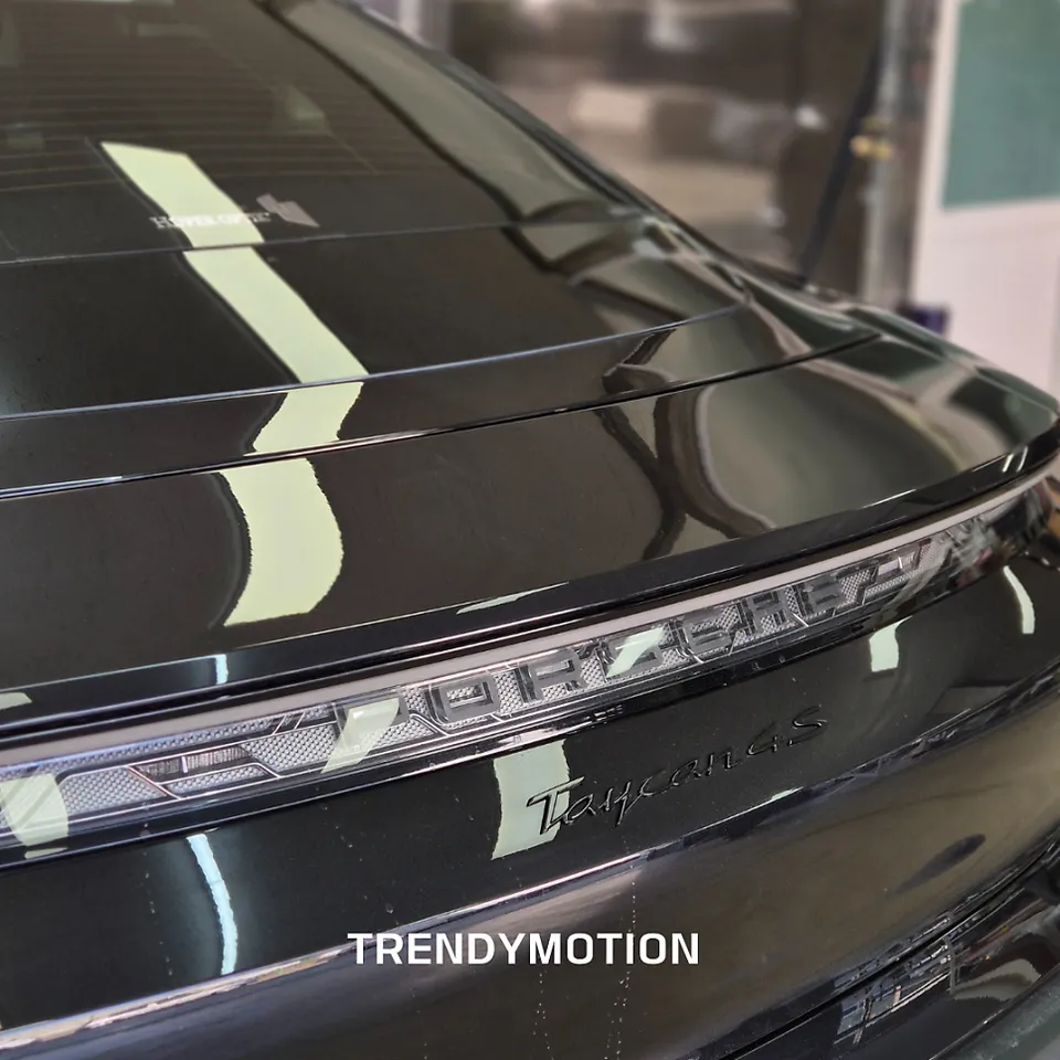 Porsche Taycan 4S ambient lighting - Porsche Taycan 4S Ambient Lighting Review — Cost & Results photo 3
