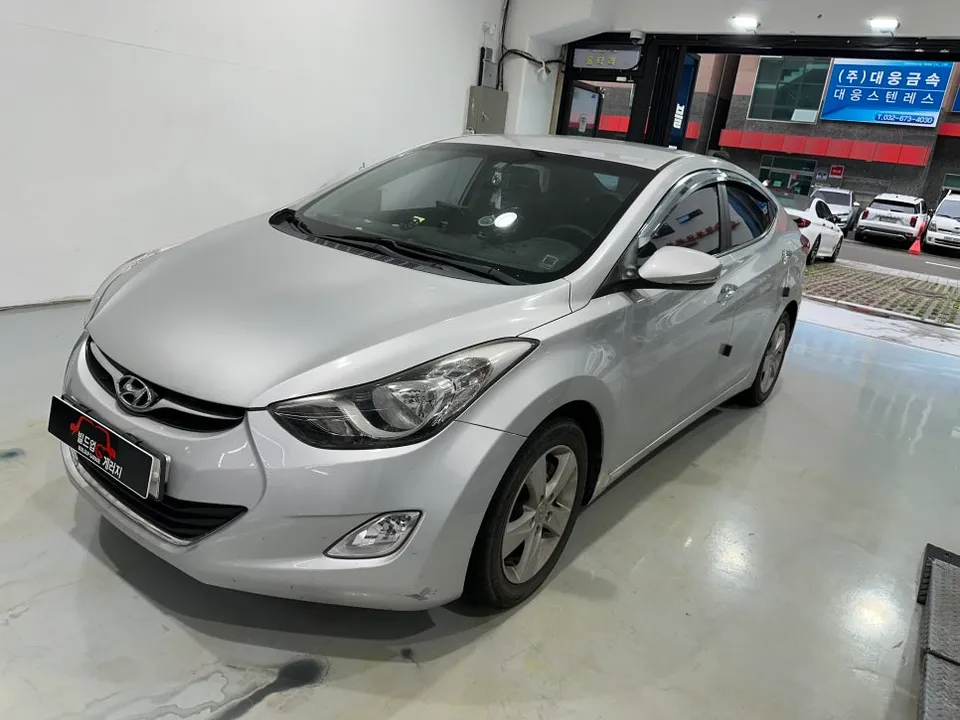 Hyundai Elantra MD Window Tinting Review — Before & After photo 2