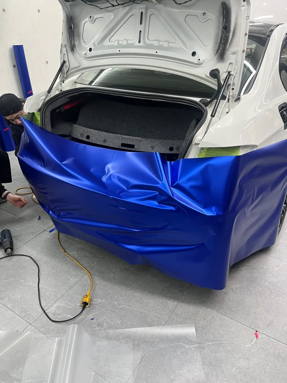 BMW M3 vinyl wrap - BMW M3 Vinyl Wrap Review: Satin Blue Transformation photo 5