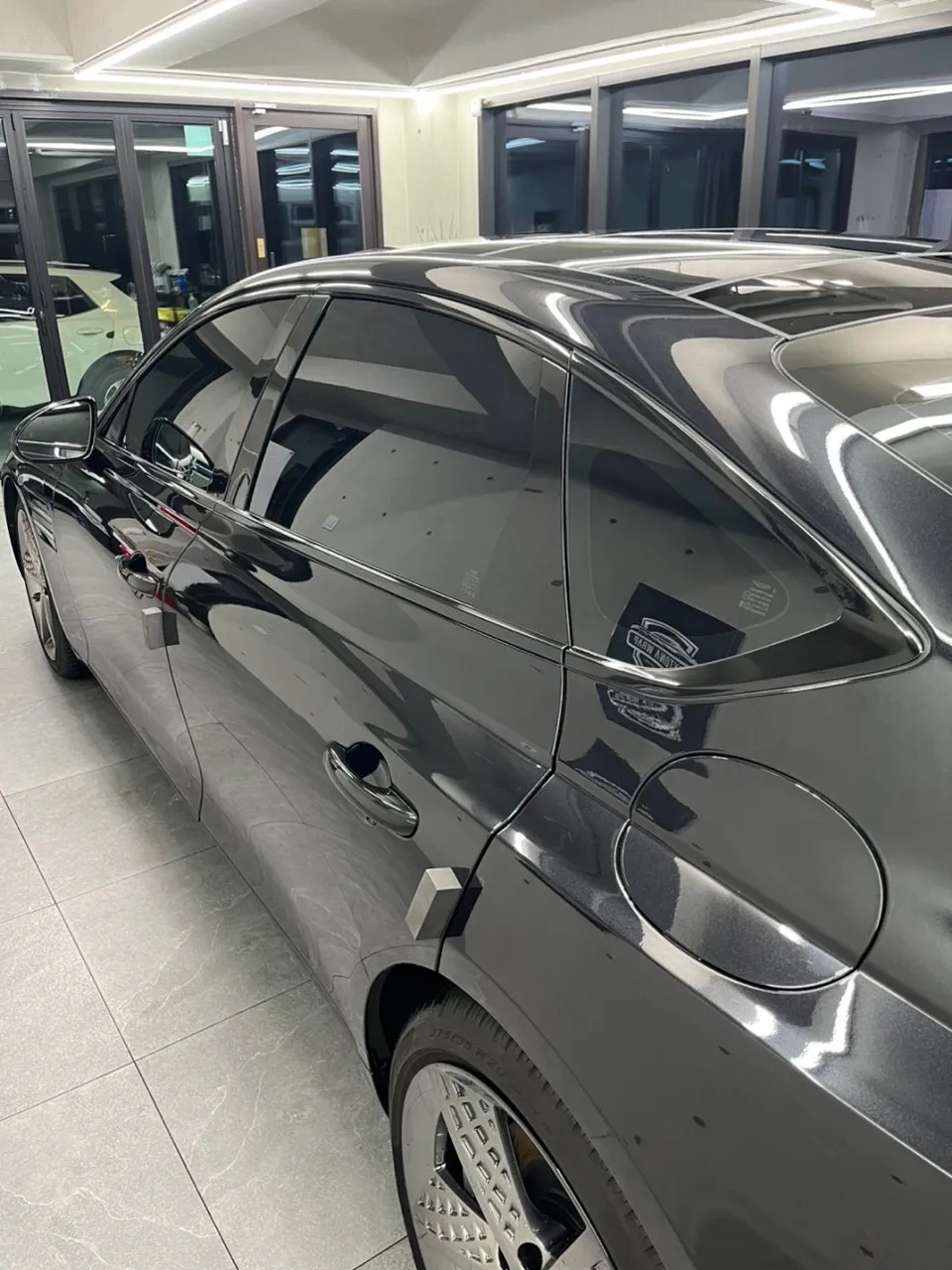 Genesis G80 chrome delete - Genesis G80 Chrome Delete Review — Enhanced Luxury Look photo 5