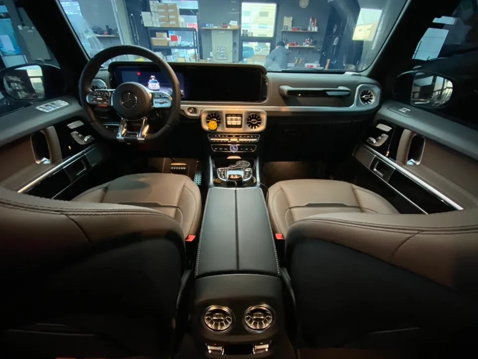 Mercedes-Benz G-Wagon ambient lighting - Mercedes-Benz G-Wagon Ambient Lighting Upgrade - Enhanced Interio photo 6