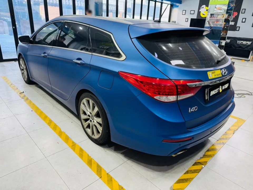 Hyundai i40のカーラッピング事例｜費用目安・仕上がり 施工写真 3-1