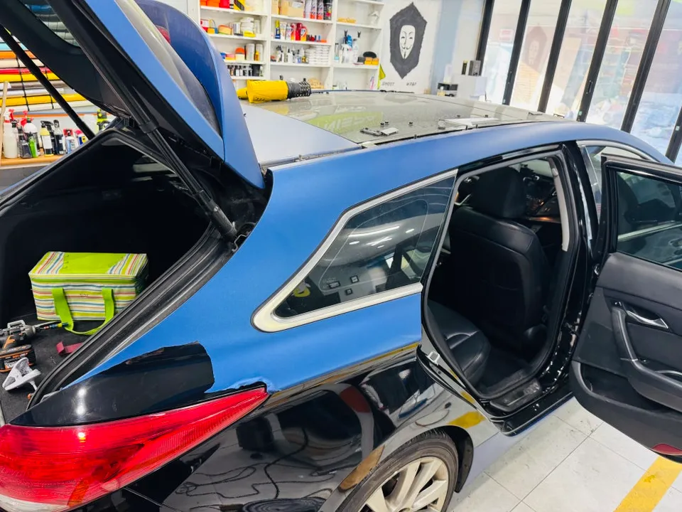 Hyundai i40のカーラッピング事例｜費用目安・仕上がり 施工写真 3-2