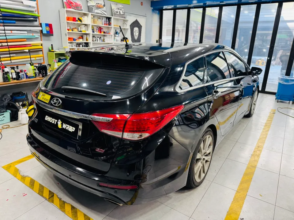 Hyundai i40のカーラッピング事例｜費用目安・仕上がり 施工写真 1-3