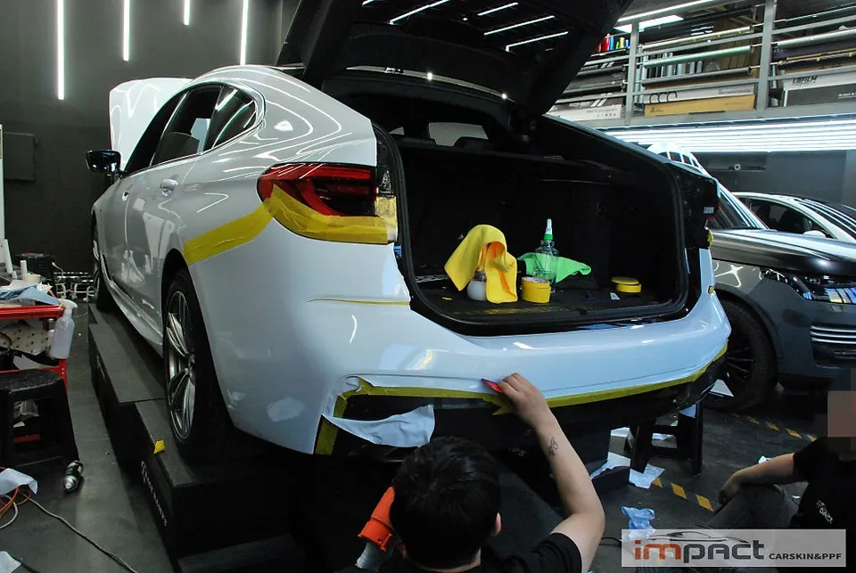 BMW 6 Seriesのカーラッピング事例｜費用目安・仕上がり 施工写真 3-2