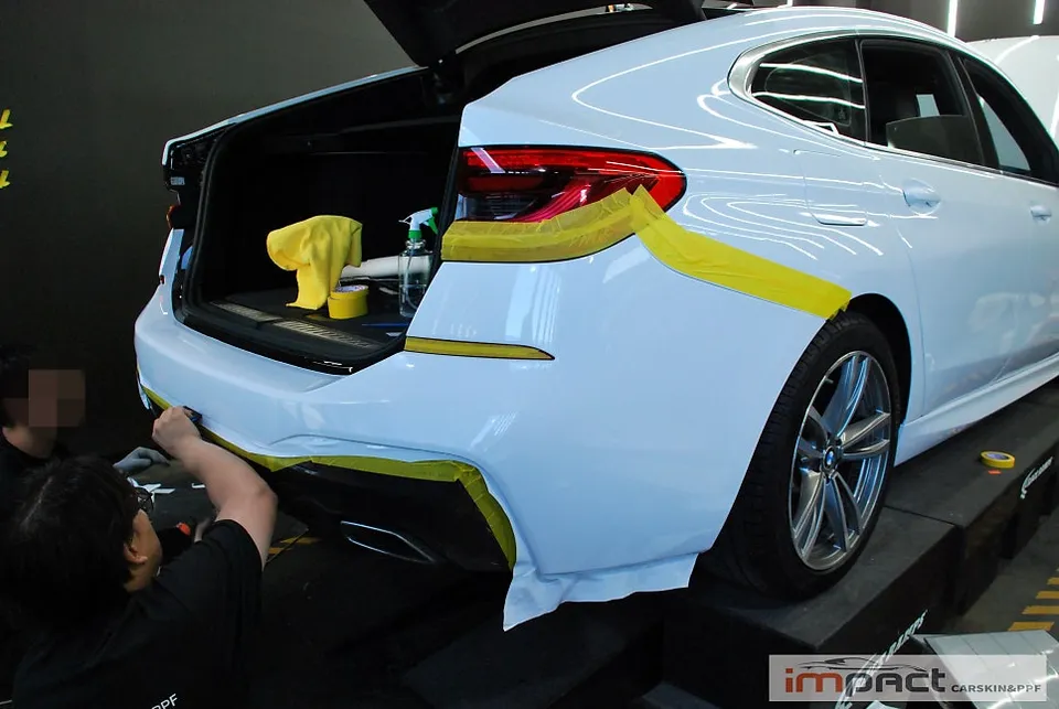 BMW 6 Seriesのカーラッピング事例｜費用目安・仕上がり 施工写真 1-3