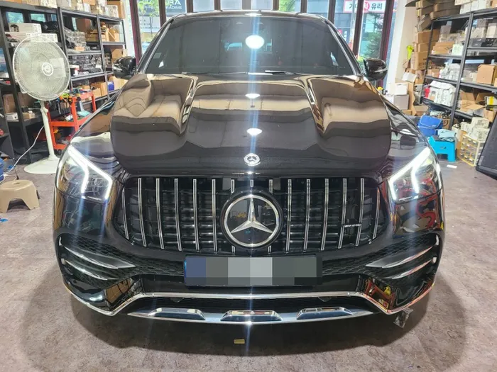 Mercedes-Benz GLE Ambient Lighting Upgrade Review photo 1