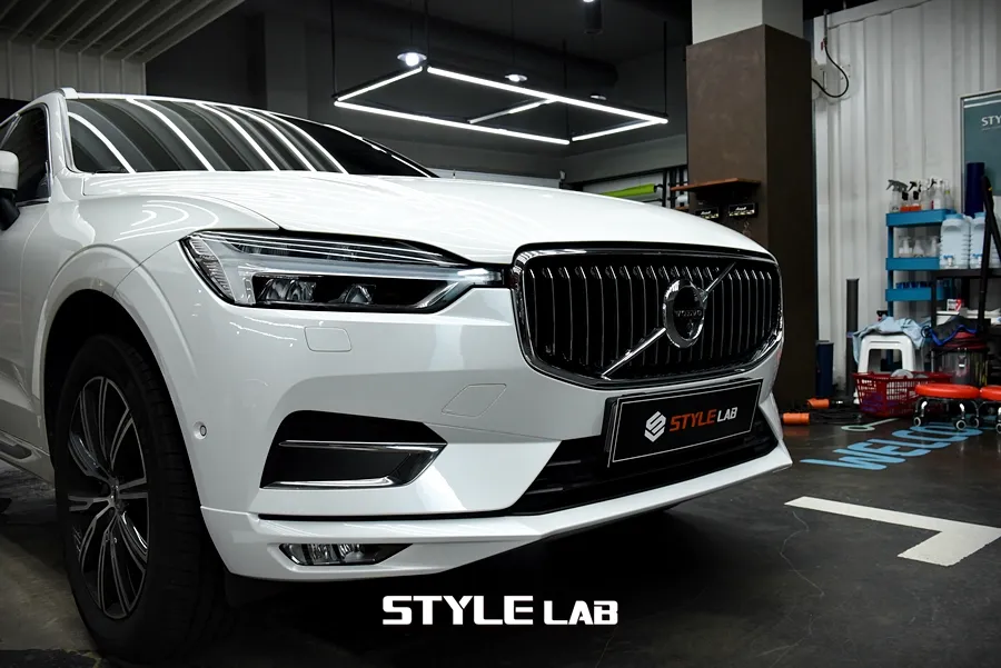 Volvo XC60 PPF施工事例|傷から守るプロテクションフィルム 施工写真 3-1