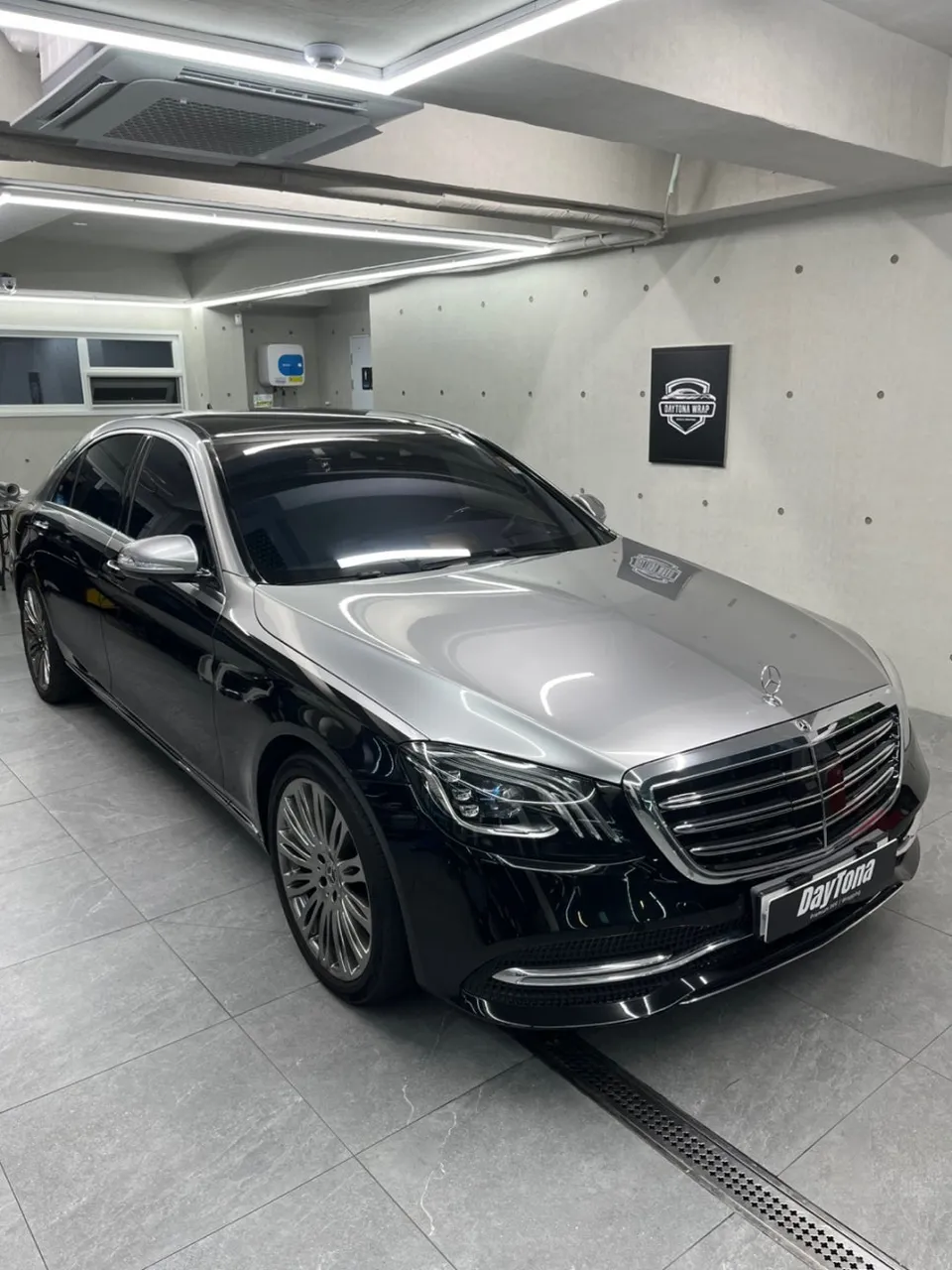 Mercedes-Benz S560 W223 vinyl wrap - Mercedes-Benz S560 Vinyl Wrap — Duotone Transform photo 7
