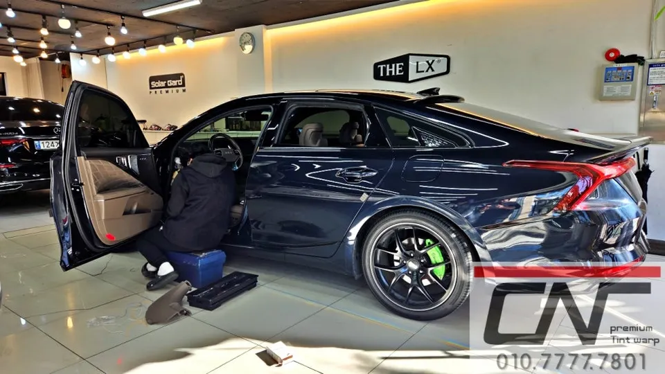 Kia K8 ghost door review