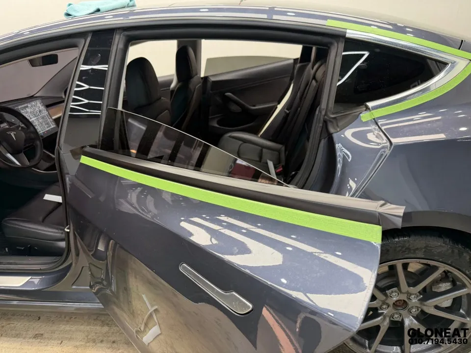 Tesla Model 3のカーラッピング事例|費用目安・仕上がり 施工写真 3-1