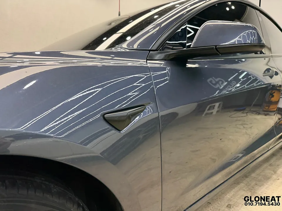 Tesla Model 3のカーラッピング事例|費用目安・仕上がり 施工写真 2-2