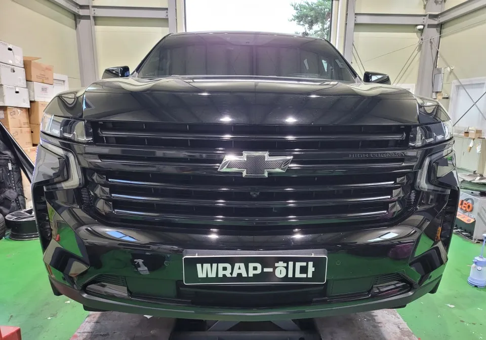 Chevrolet Tahoeのカーラッピング事例|費用目安・仕上がり 施工写真 3-3