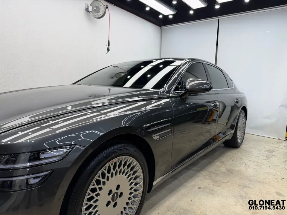 Genesis G80のガラスコーティング事例|韓国での施工費用目安・仕上がり 施工写真 2-3